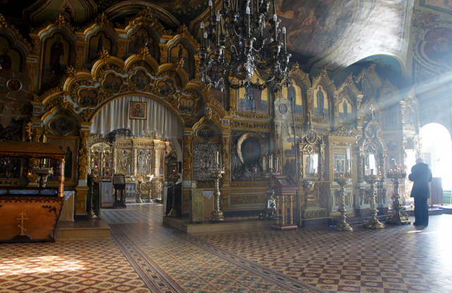 Храм-мчч.-Александра-и-Антонины-в-Селище-2.jpg Храм-мчч.-Александра-и-Антонины-в-Селище-2.jpg